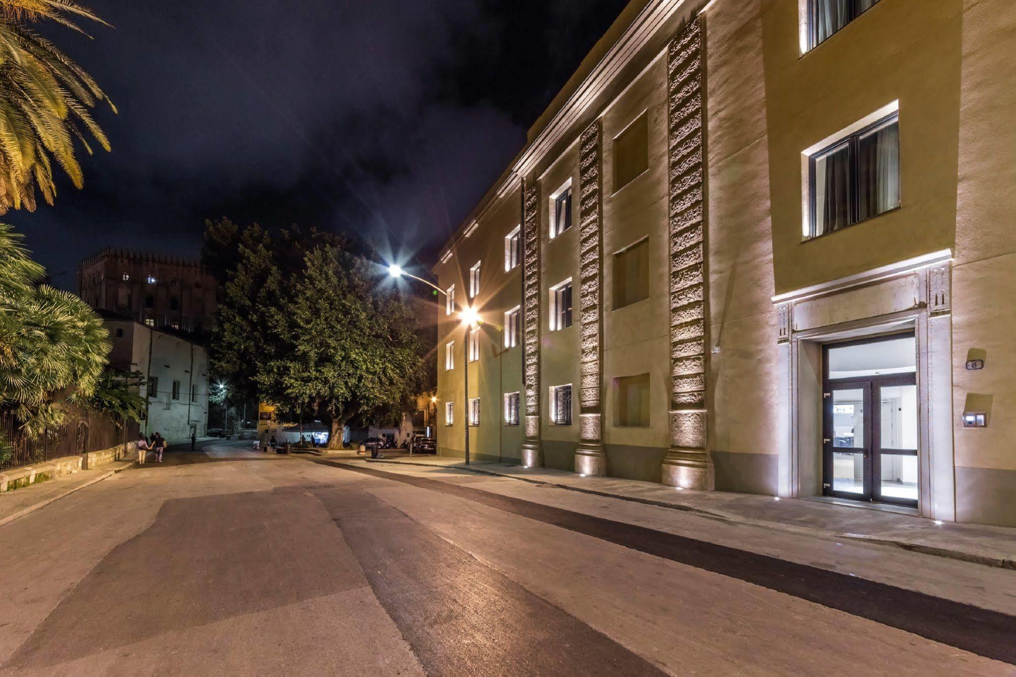 Camplus Palermo Normanni - Casa Per Ferie Bagian luar foto