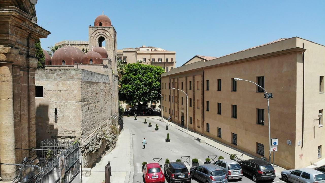 Camplus Palermo Normanni - Casa Per Ferie Bagian luar foto